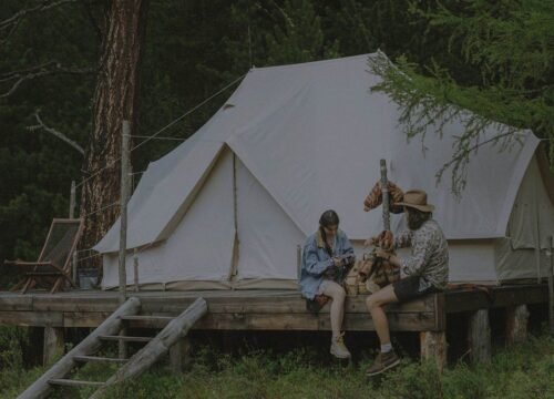 How do I talk to a live person at Swissair?        