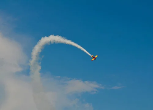 How do I get in touch with Singapore Airlines?