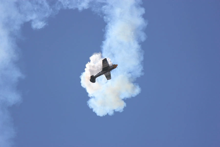 How do I contact Copa Airlines customer service?